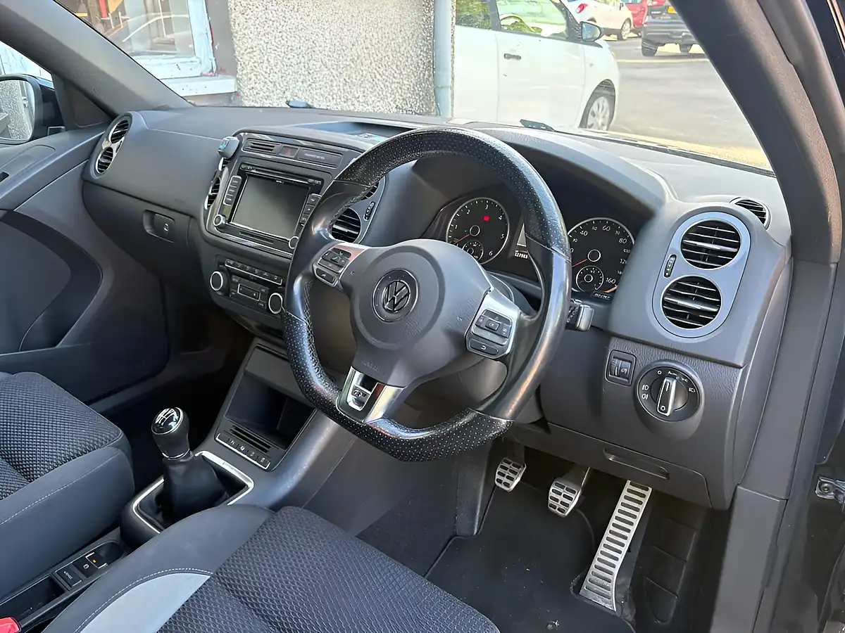 Used 2013 Volkswagen Tiguan R-Line Black - Interior and Exterior details 14