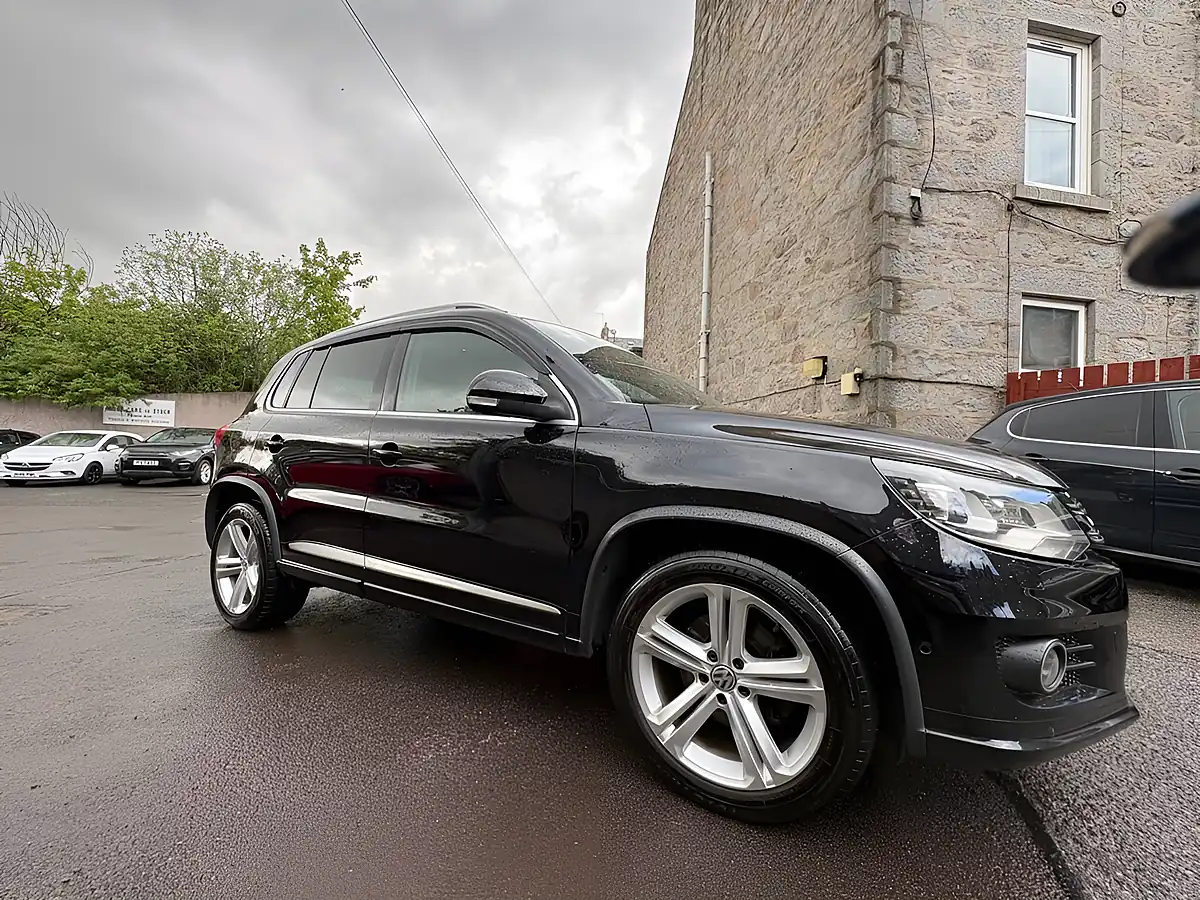 Used 2013 Volkswagen Tiguan R-Line Black - Interior and Exterior details 2