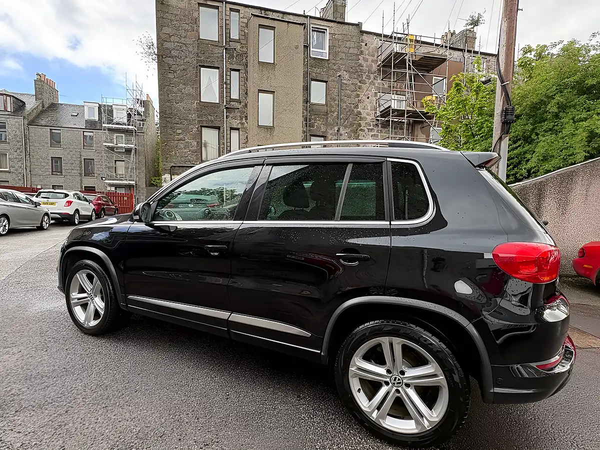 Used 2013 Volkswagen Tiguan R-Line Black - Interior and Exterior details 3