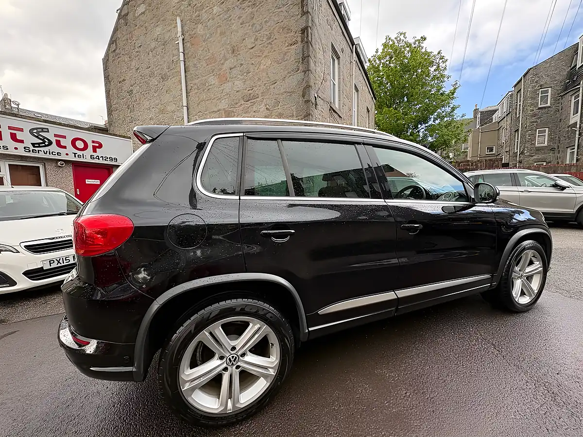 Used 2013 Volkswagen Tiguan R-Line Black - Interior and Exterior details 9