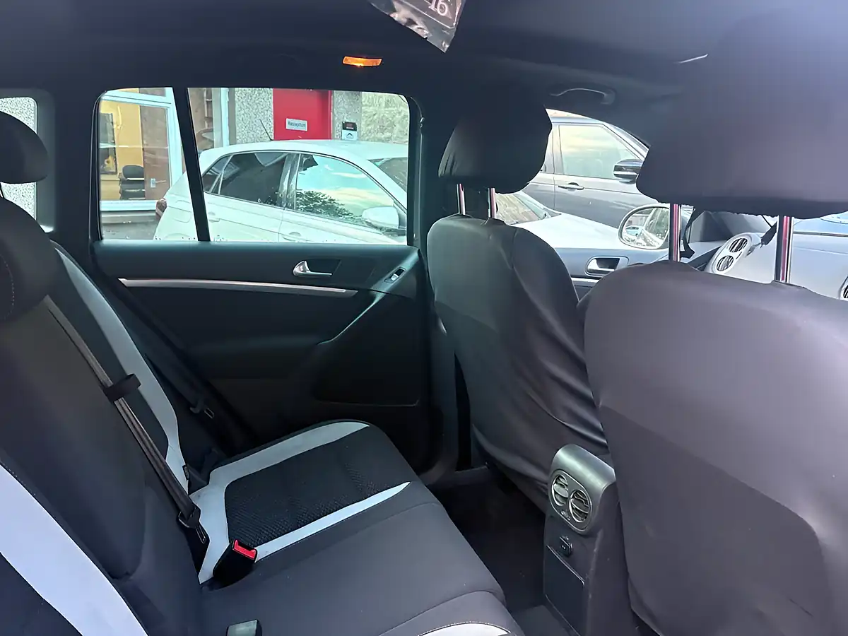 Used 2013 Volkswagen Tiguan R-Line Grey - Interior and Exterior details 11