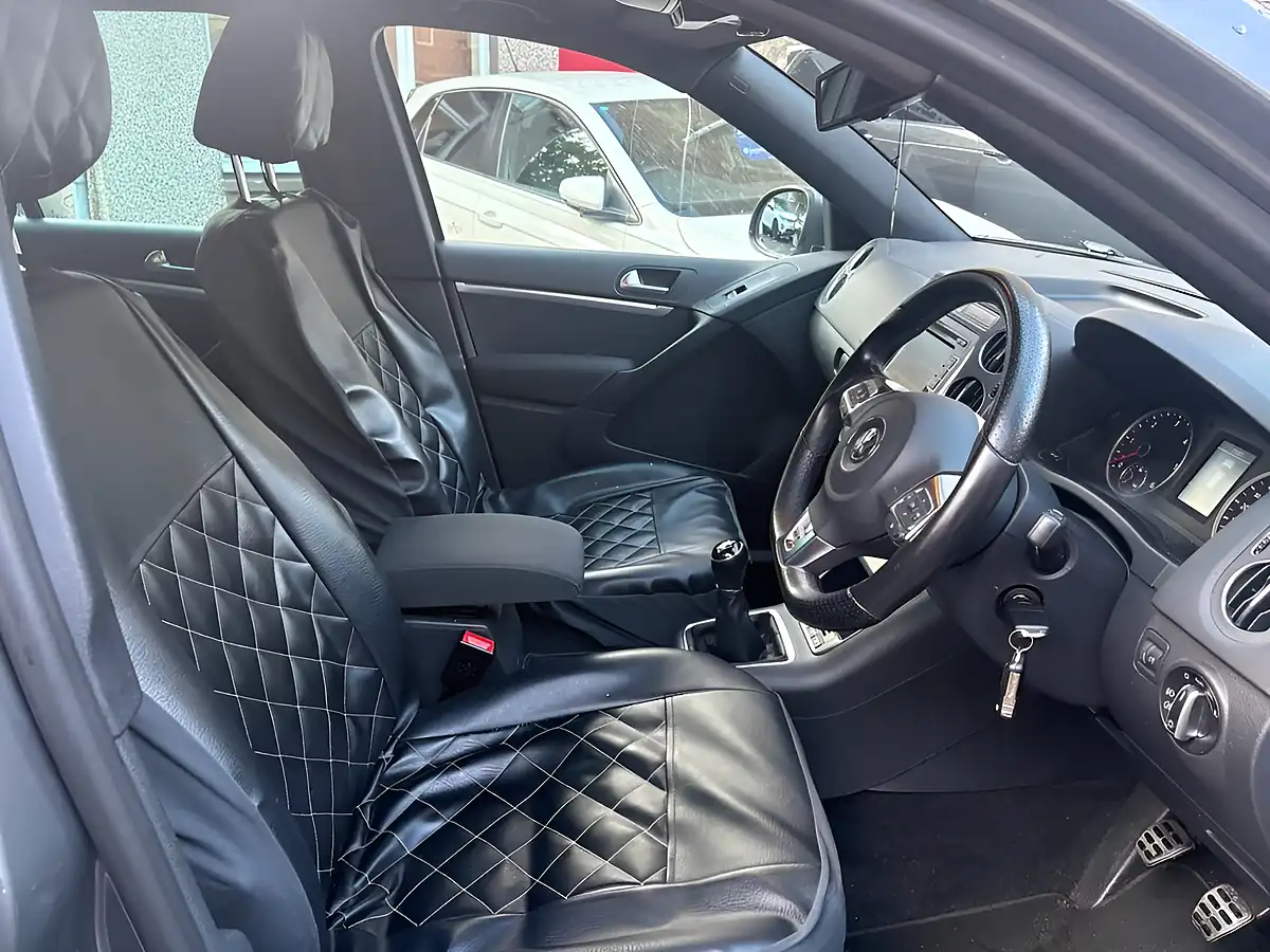 Used 2013 Volkswagen Tiguan R-Line Grey - Interior and Exterior details 15