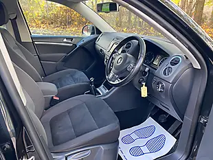 Used 2013 Volkswagen Tiguan Se Black - Interior and Exterior details 14