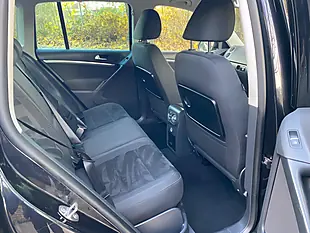 Used 2013 Volkswagen Tiguan Se Black - Interior and Exterior details 15