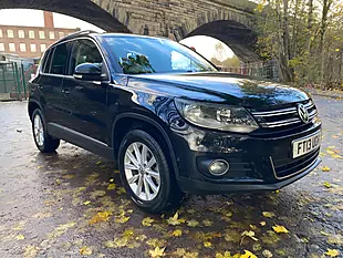 Used 2013 Volkswagen Tiguan Se Black - Interior and Exterior details 2