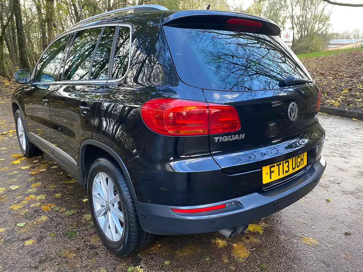 Used 2013 Volkswagen Tiguan Se Black - Interior and Exterior details 7