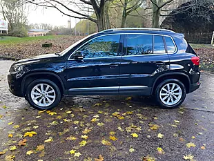 Used 2013 Volkswagen Tiguan Se Black - Interior and Exterior details 9