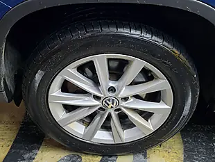 Used 2013 Volkswagen Tiguan Se Blue - Interior and Exterior details 20