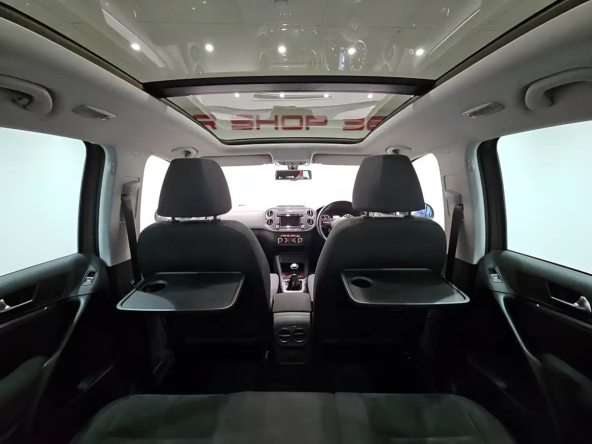 Used 2013 Volkswagen Tiguan Se Bronze - Interior and Exterior details 7