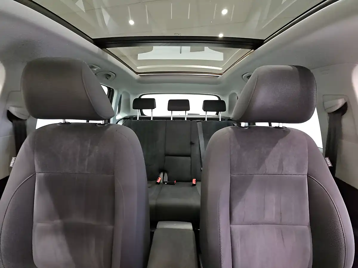 Used 2013 Volkswagen Tiguan Se Bronze - Interior and Exterior details 8