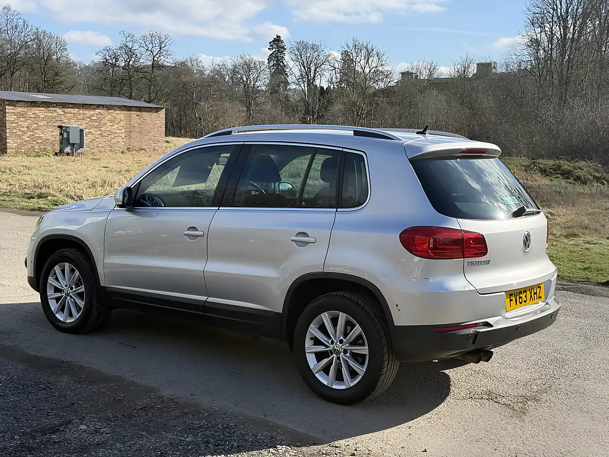 Used 2013 Volkswagen Tiguan Se Silver - Interior and Exterior details 8