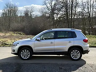 Used 2013 Volkswagen Tiguan Se Silver - Interior and Exterior details 9