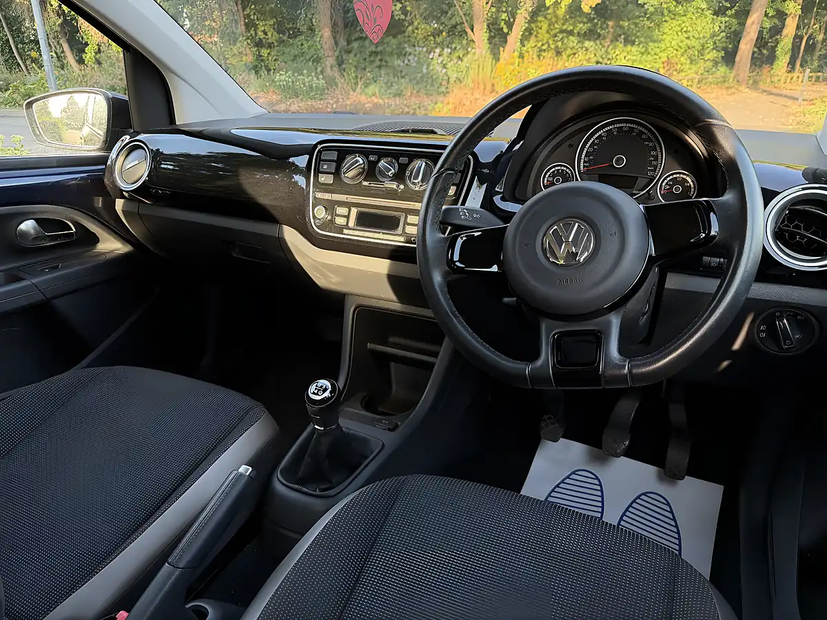 Used 2013 Volkswagen Up! High Up! Blue - Interior and Exterior details 14