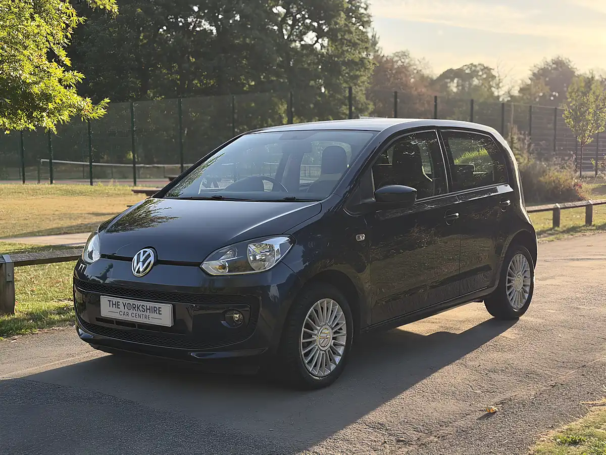 Used 2013 Volkswagen Up! High Up! Blue - Interior and Exterior details 3