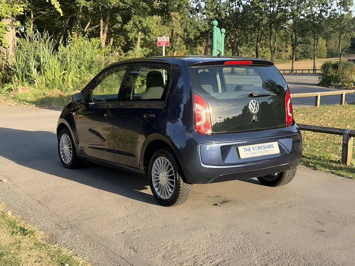 Used 2013 Volkswagen Up! High Up! Blue - Interior and Exterior details 8
