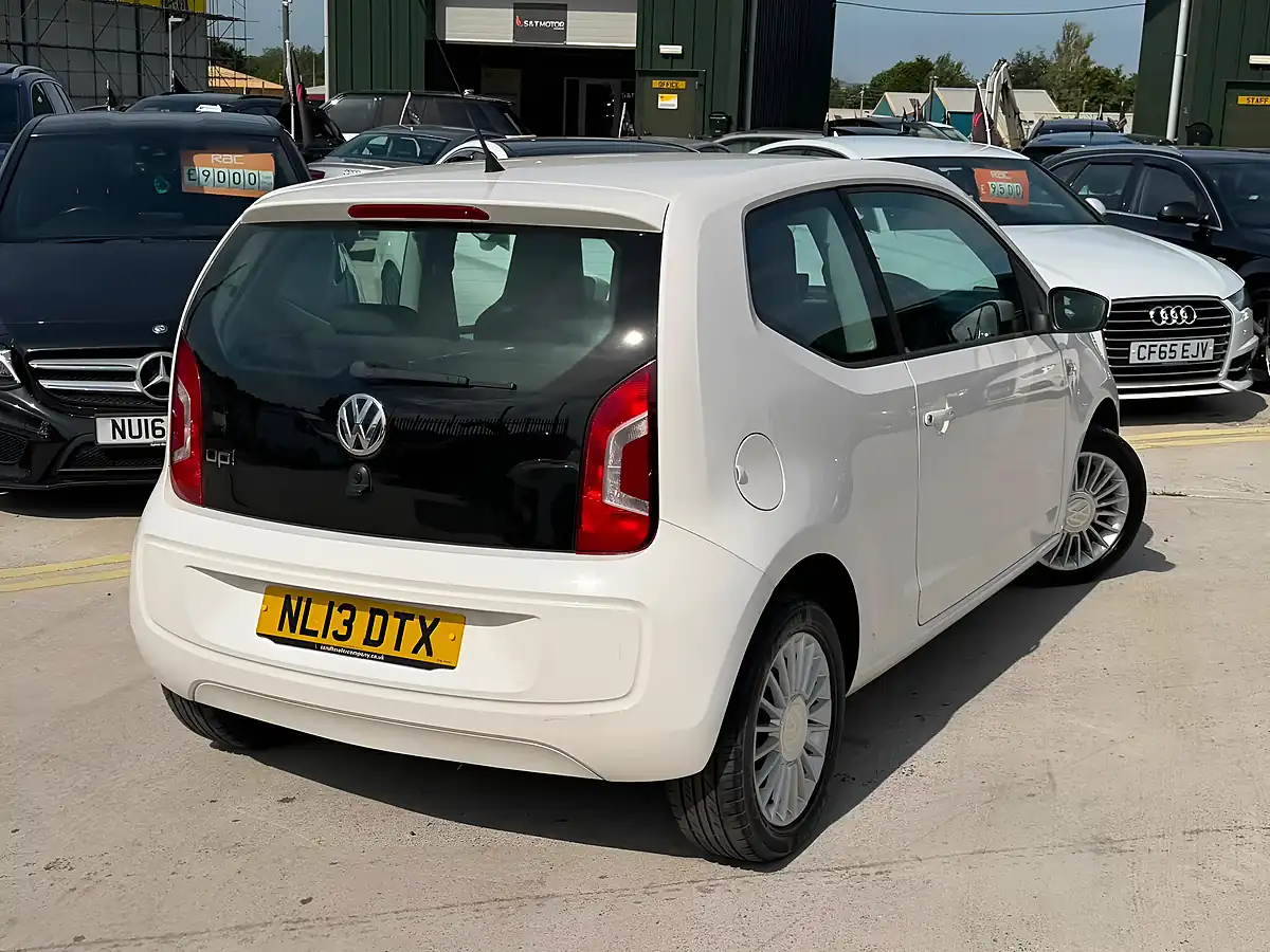 Used 2013 Volkswagen Up! High Up! White - Interior and Exterior details 11