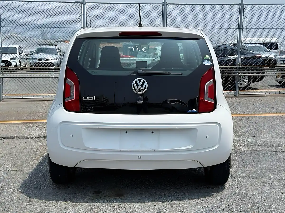 Used 2013 Volkswagen Up! High Up! White - Interior and Exterior details 9