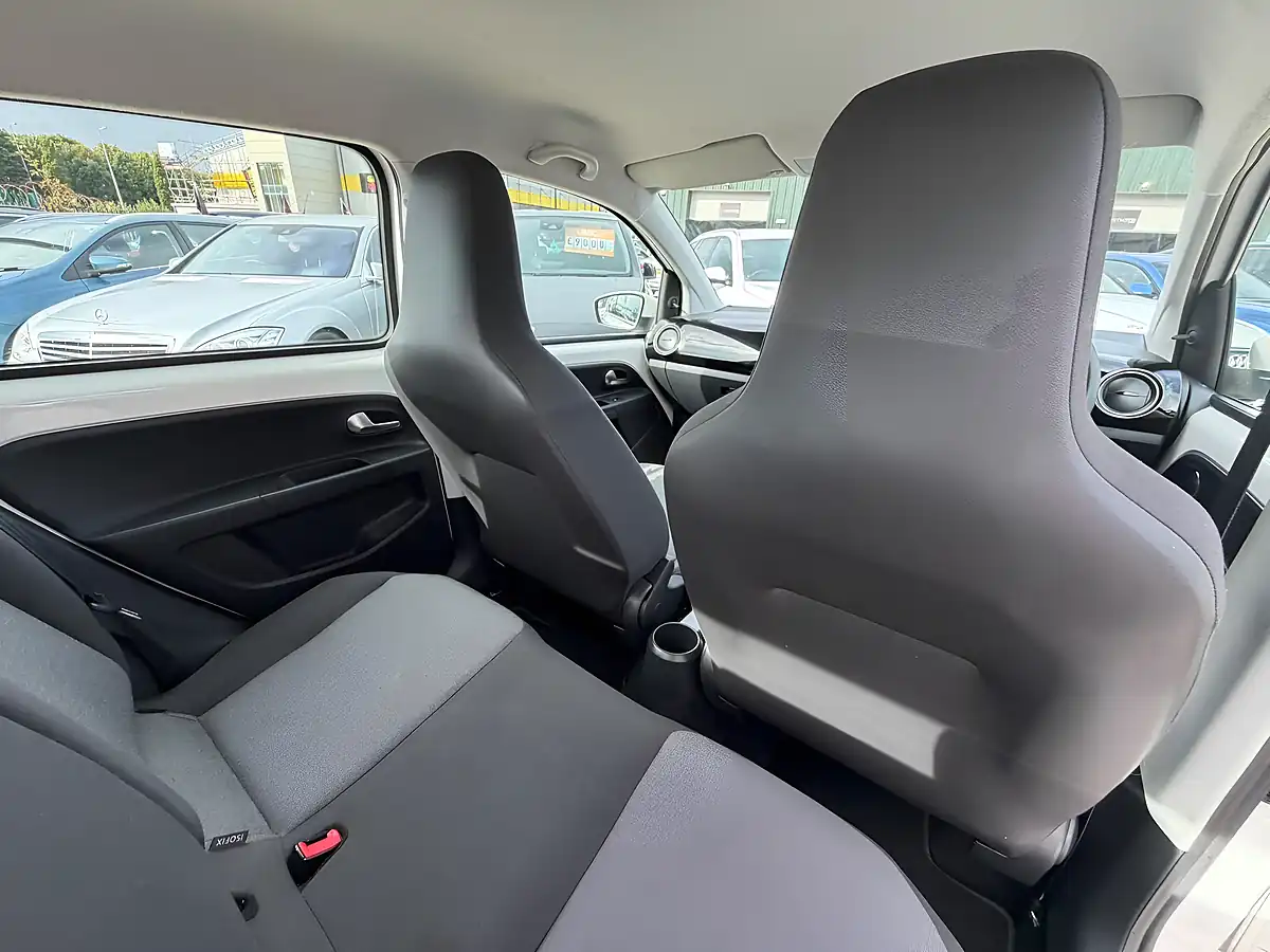 Used 2013 Volkswagen Up! Move Up! White - Interior and Exterior details 15