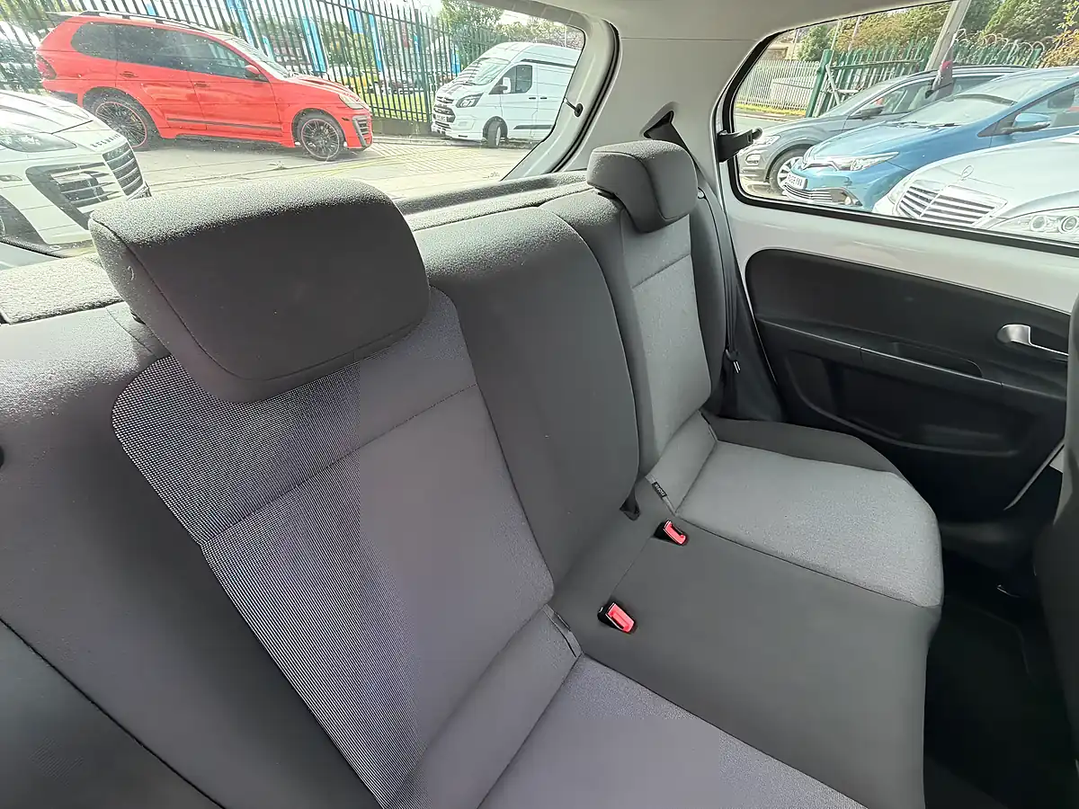 Used 2013 Volkswagen Up! Move Up! White - Interior and Exterior details 16