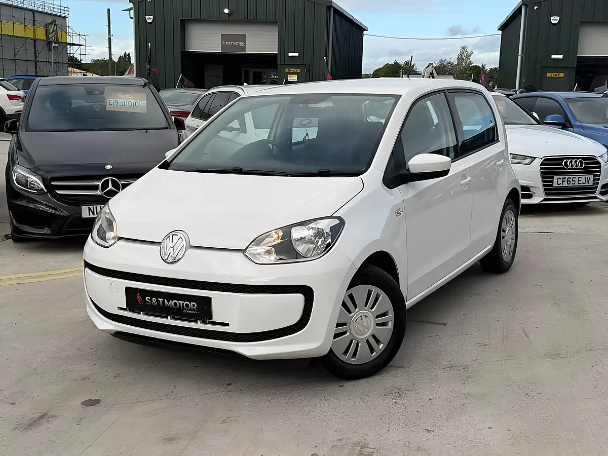 Used 2013 Volkswagen Up! Move Up! White - Interior and Exterior details 4