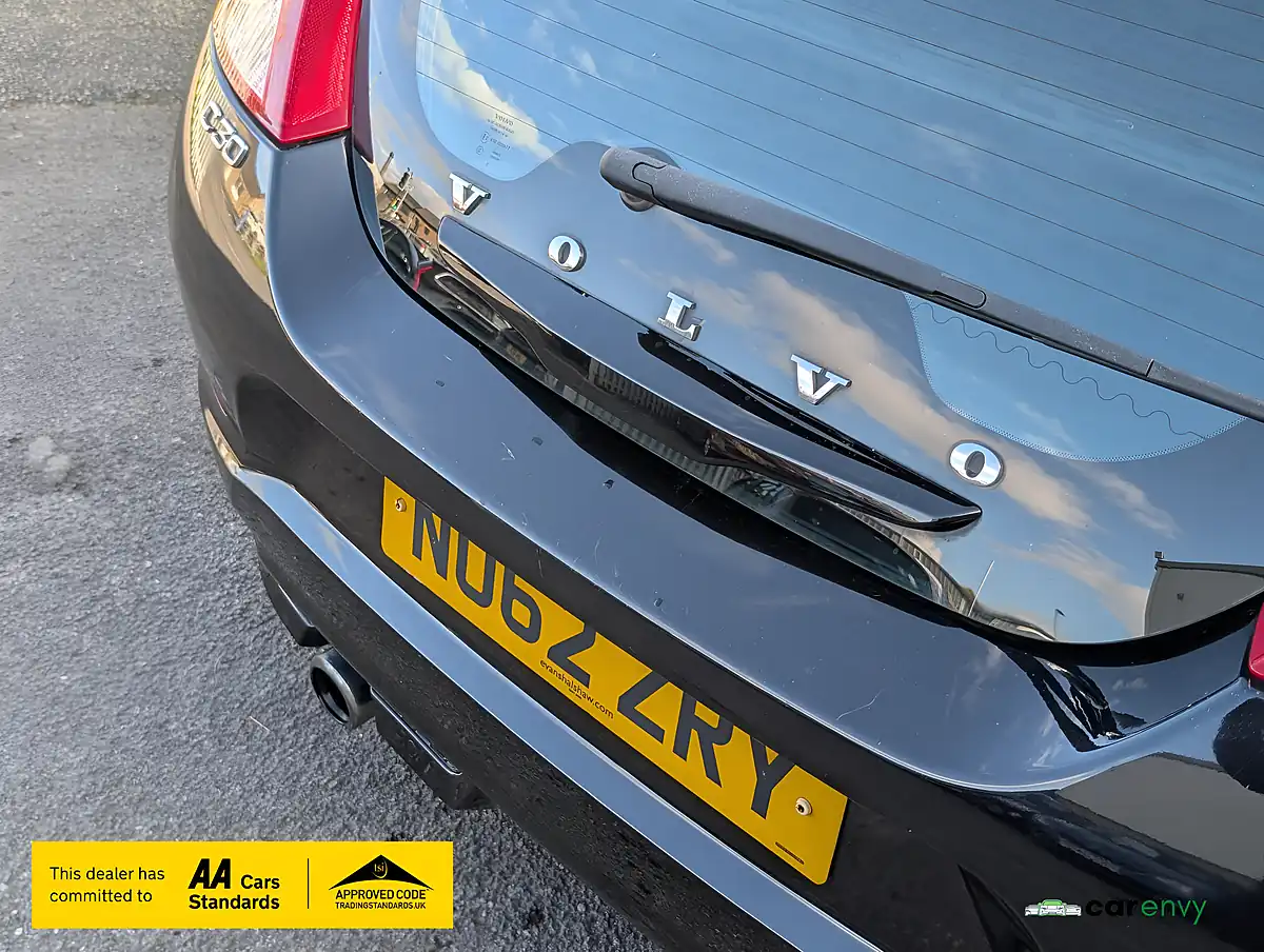 Used 2013 Volvo C30 R-Design Lux Black Sapphire - Interior and Exterior details 10