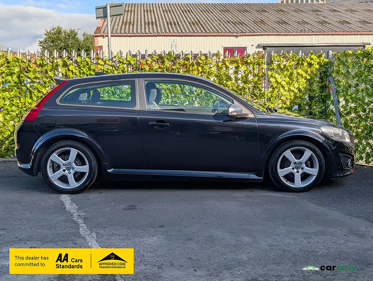 Used 2013 Volvo C30 R-Design Lux Black Sapphire - Interior and Exterior details 11