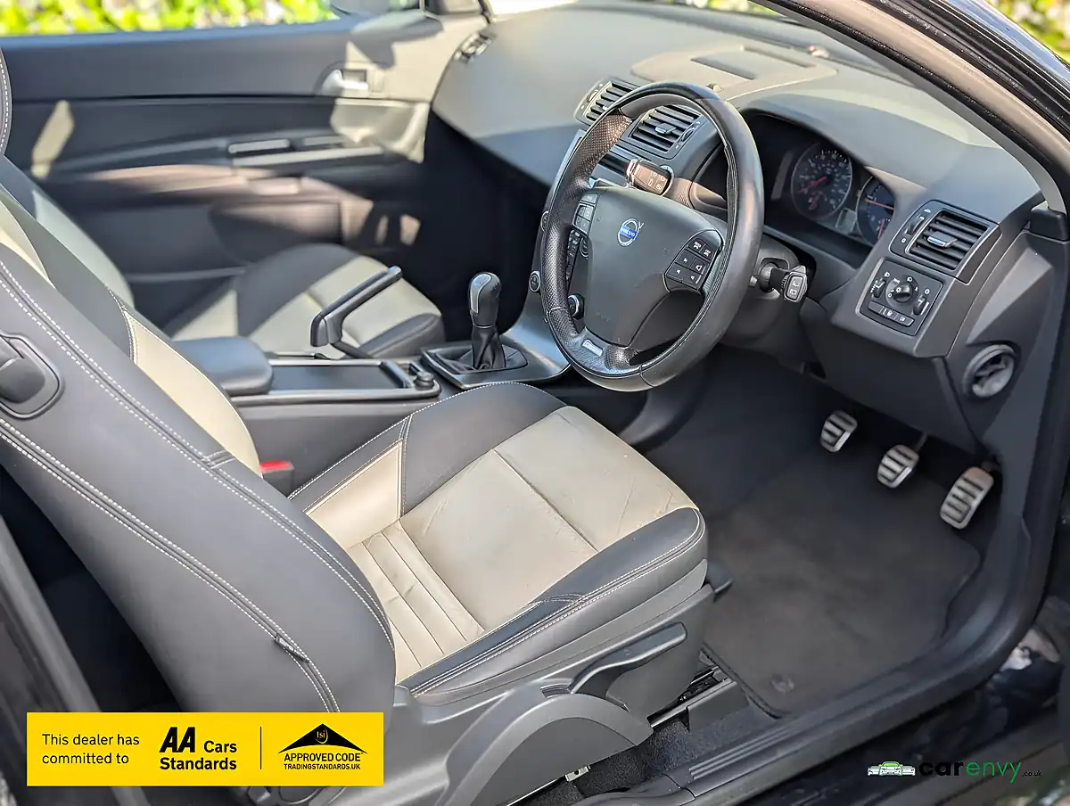 Used 2013 Volvo C30 R-Design Lux Black Sapphire - Interior and Exterior details 12