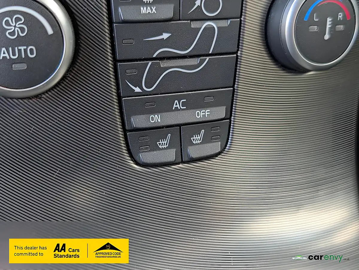 Used 2013 Volvo C30 R-Design Lux Black Sapphire - Interior and Exterior details 16
