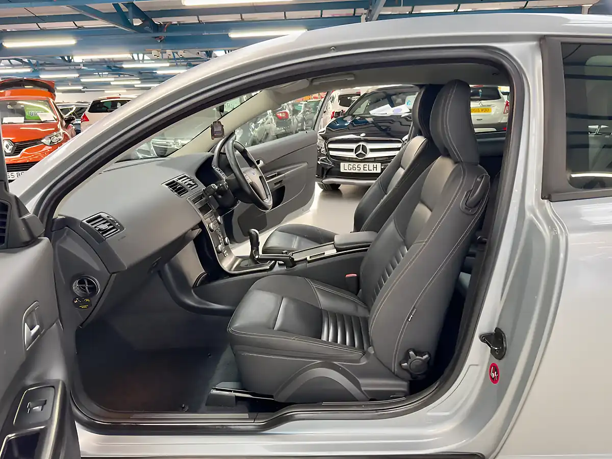 Used 2013 Volvo C30 R-Design Silver - Interior and Exterior details 16