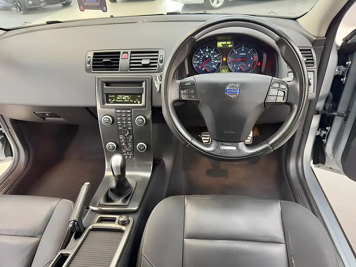 Used 2013 Volvo C30 R-Design Silver - Interior and Exterior details 18