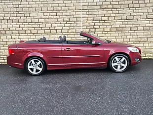 Used 2013 Volvo C70 Se Lux Nav Geartronic Red - Interior and Exterior details 11