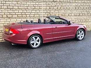 Used 2013 Volvo C70 Se Lux Nav Geartronic Red - Interior and Exterior details 12