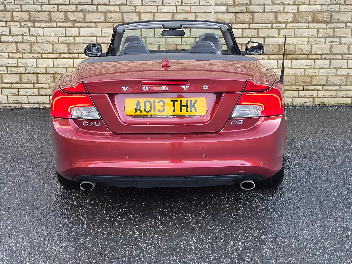 Used 2013 Volvo C70 Se Lux Nav Geartronic Red - Interior and Exterior details 16