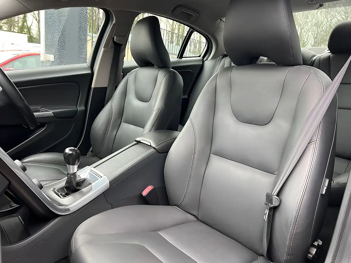 Used 2013 Volvo S60 Se Lux Red - Interior and Exterior details 17