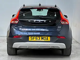 Used 2013 Volvo V40 Cross Country Lux Biarritz Blue - Interior and Exterior details 5