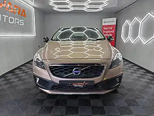 Used 2013 Volvo V40 Cross Country Lux Bronze - Interior and Exterior details 3