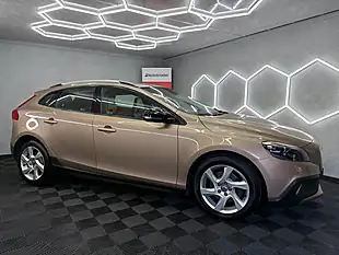 Used 2013 Volvo V40 Cross Country Lux Bronze - Interior and Exterior details 8