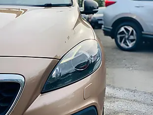 Used 2013 Volvo V40 Cross Country Lux Bronze - Interior and Exterior details 12