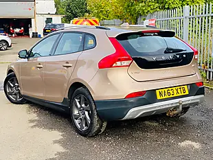 Used 2013 Volvo V40 Cross Country Lux Bronze - Interior and Exterior details 9