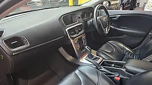 Used 2013 Volvo V40 Cross Country Lux Nav Black - Interior and Exterior details 11