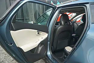 Used 2013 Volvo V40 Cross Country Lux Nav Blue - Interior and Exterior details 17