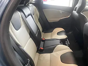 Used 2013 Volvo V40 Cross Country Lux Nav Blue - Interior and Exterior details 13