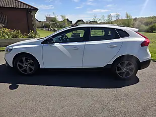 Used 2013 Volvo V40 Cross Country Lux White - Interior and Exterior details 3