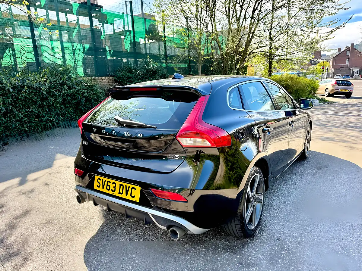 Used 2013 Volvo V40 R-Design Lux Black - Interior and Exterior details 7