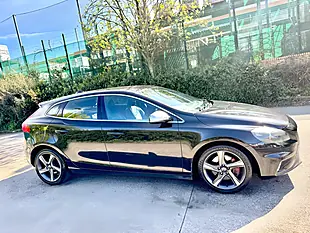 Used 2013 Volvo V40 R-Design Lux Black - Interior and Exterior details 8