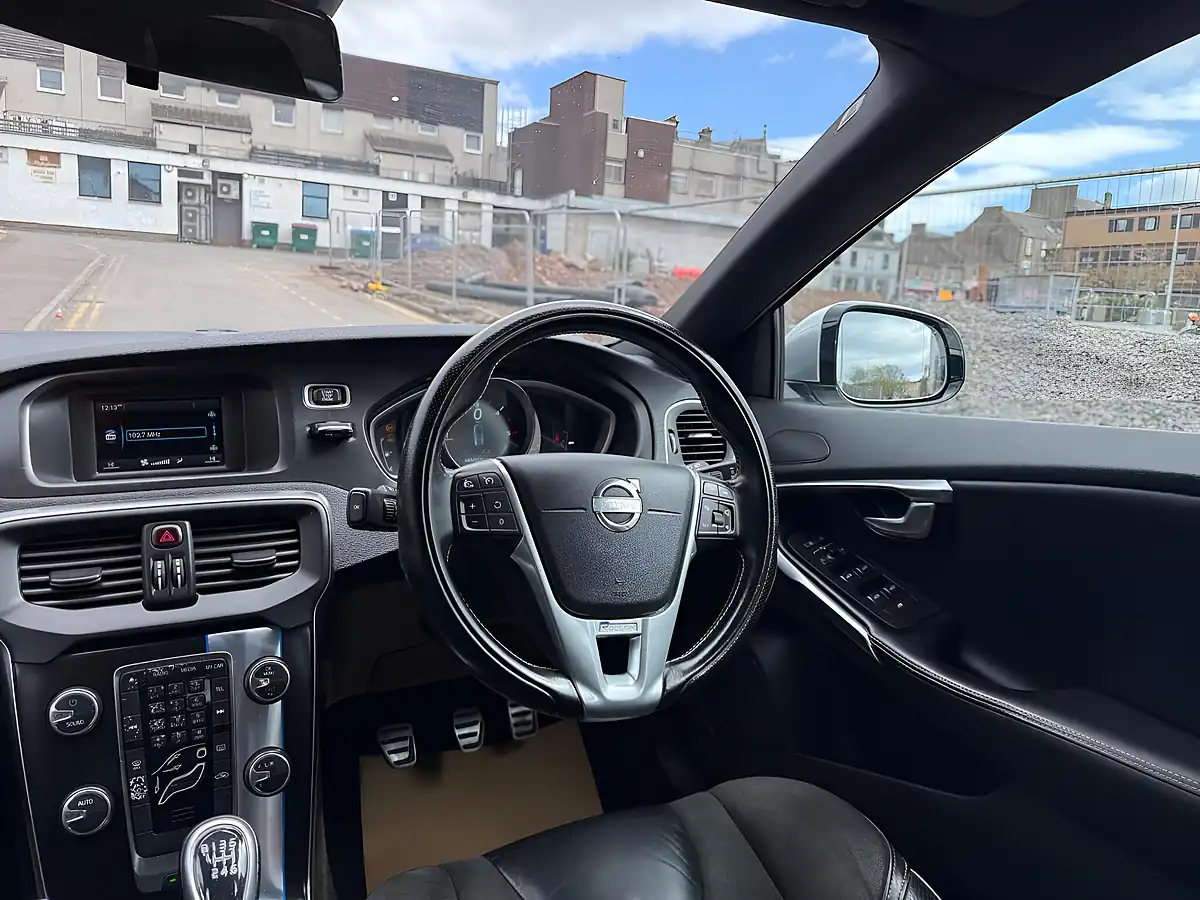 Used 2013 Volvo V40 R-Design White - Interior and Exterior details 10