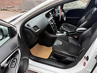 Used 2013 Volvo V40 R-Design White - Interior and Exterior details 6