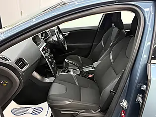 Used 2013 Volvo V40 Se Blue - Interior and Exterior details 15