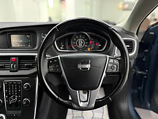 Used 2013 Volvo V40 Se Blue - Interior and Exterior details 18