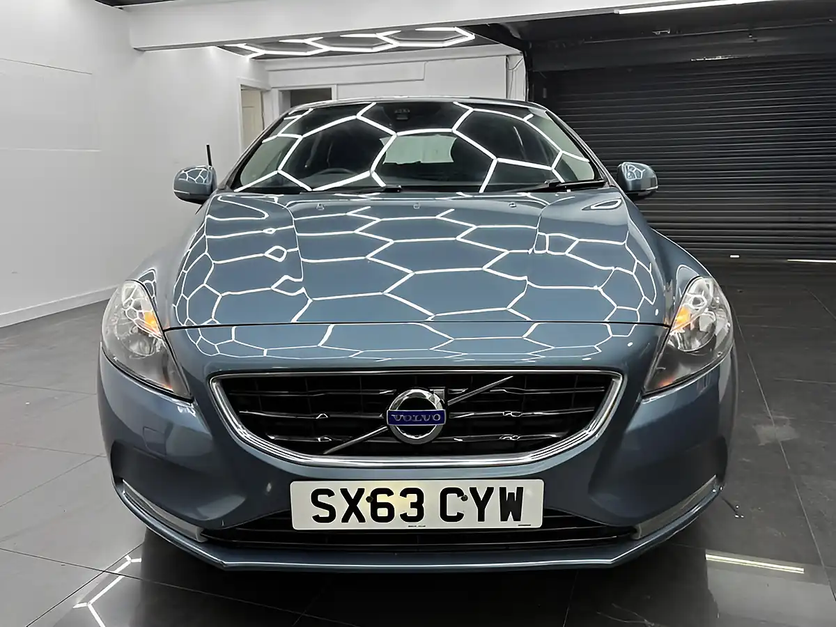 Used 2013 Volvo V40 Se Blue - Interior and Exterior details 2